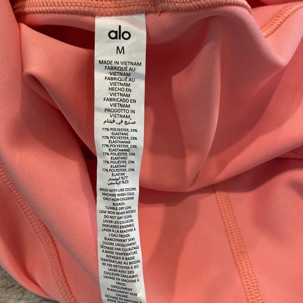 NWT ALO 7/8 High-Waist Airlift Legging in Strawberry Lemonade Size M